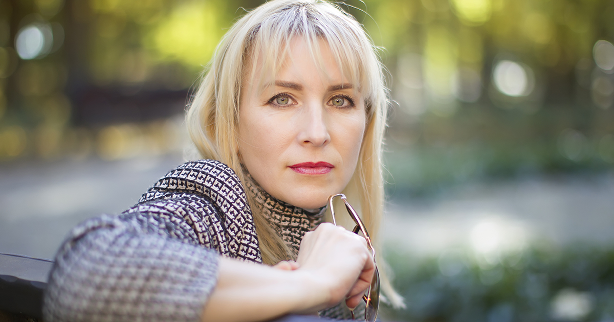 Мать сначала не хотела за бабушкой смотреть, а теперь судится со мной за наследство!