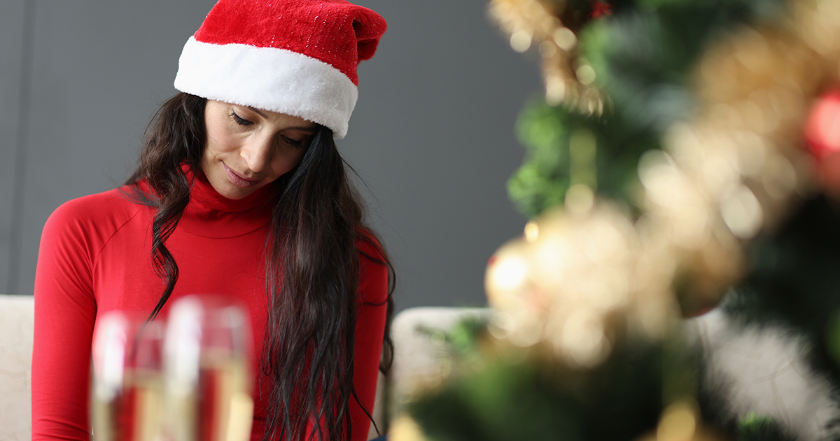 Одна родственница каждый раз отмечает с нами Новый год, но постоянно чем-то недовольна!