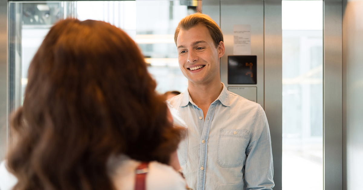 Взяла в руки свою любимую чашку и меня накрыло. На ней были следы ярко розовой помады