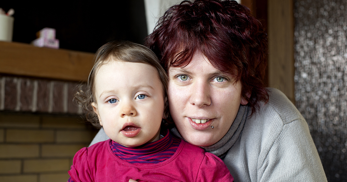 Отшельница приютила женщину с двумя детьми. Она и не ждала благодарности, но тут..