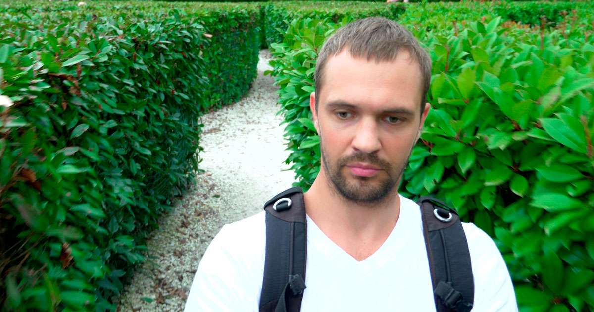 — Сын, это твоя няня!