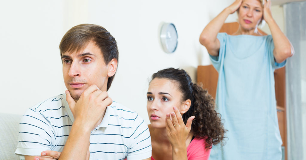 — У вас есть 10 минут, чтобы покинуть мой дом! — крикнула невестка