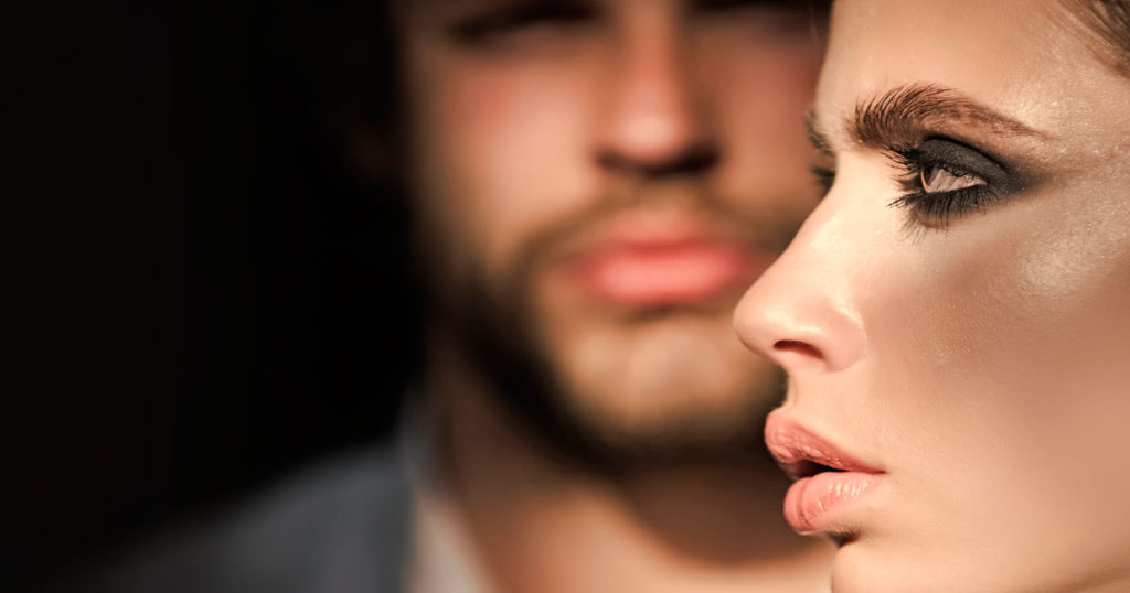 — Ты не понимаешь, что у меня есть жена, и скоро родится ребенок? — сказал мне мой парень