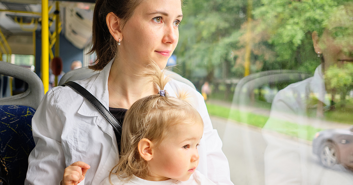 Моя дочь в общественном транспорте преподала урок взрослым