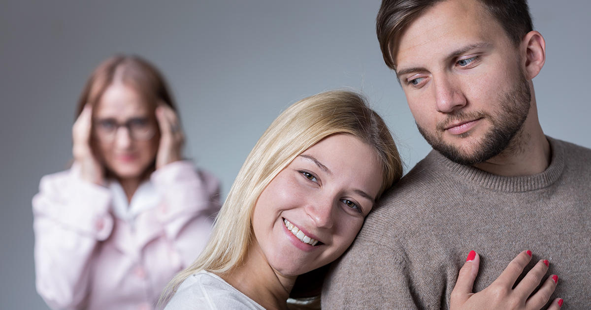 - Давай мы лучше сейчас свою жизнь отживем, нам же потом больше не выбраться, кредиты, дети, а позже вообще пенсия