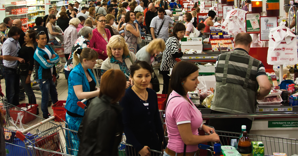 Бывший муж на всякую ерунду деньги тратит, а оплачивать кружки для сына не хочет