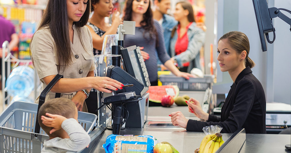 Бывший муж на всякую ерунду деньги тратит, а оплачивать кружки для сына не хочет