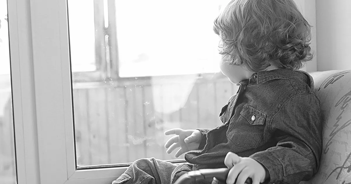 Моя мать запрещает мне трогать вещи, потому что они имеют плохую энергетику