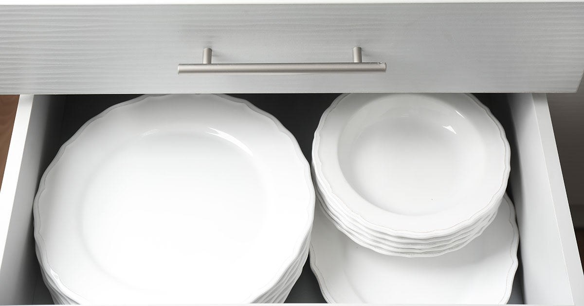 Я, конечно, человек не брезгливый, но в этот раз пришлось достать салфетку и вытереть ею тарелку…