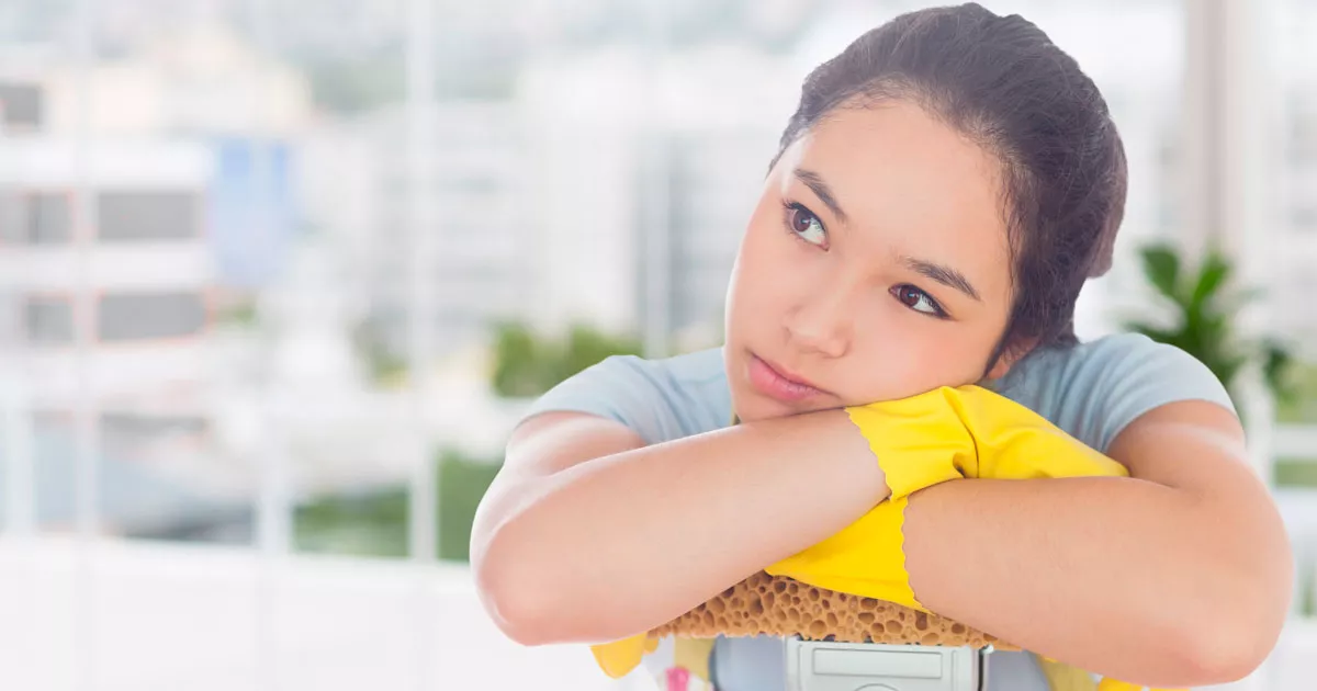 Невестка шуры-муры крутит, а бывшая свекровь ребенка нянчит