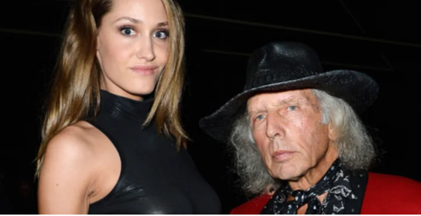 Multimilioner poślubił 25-letnią rosyjską modelkę w wieku 83 lat.