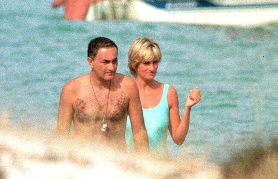 Nigdy jej nie kochał! Narzeczona Dodiego Al-Fayeda, Kelly Fisher, szczerze opowiedziała o swoim narzeczonym-miliarderze, wprawiając opinię publiczną w osłupienie.