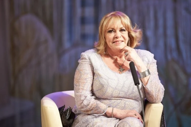 Żałosna starość bez dzieci i męża💔 8️⃣5️⃣-letnia gwiazda „Angelica” dożywa samotnie swoich dni