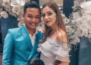 Ukrainka zakochała się w buddyjskim mnichu i wyjechała z nim do tajskiej dziczy - jej życie 7 lat później