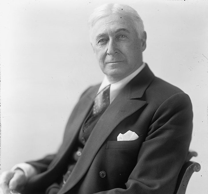 Dziesięć rodzin klanowych, które posiadają naszą planetę i nasze przeznaczenie.