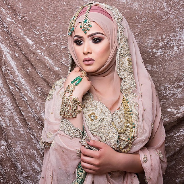 Kobieta w islamie: 25 wspaniałych zdjęć muzułmańskich panien młodych w hidżabach ślubnych odzwierciedlających piękno i tradycję!