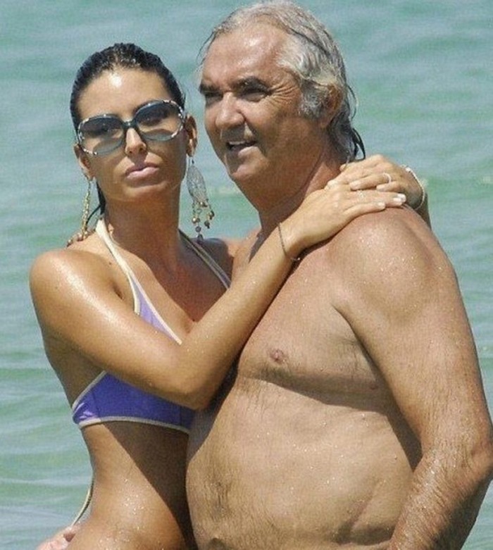 Posiadaczki, które są gotowe zrobić wszystko dla pieniędzy: Jak żyją dziewczyny, które desperacko gonią za torebkami. Niektóre mają czelność przekraczać granice....