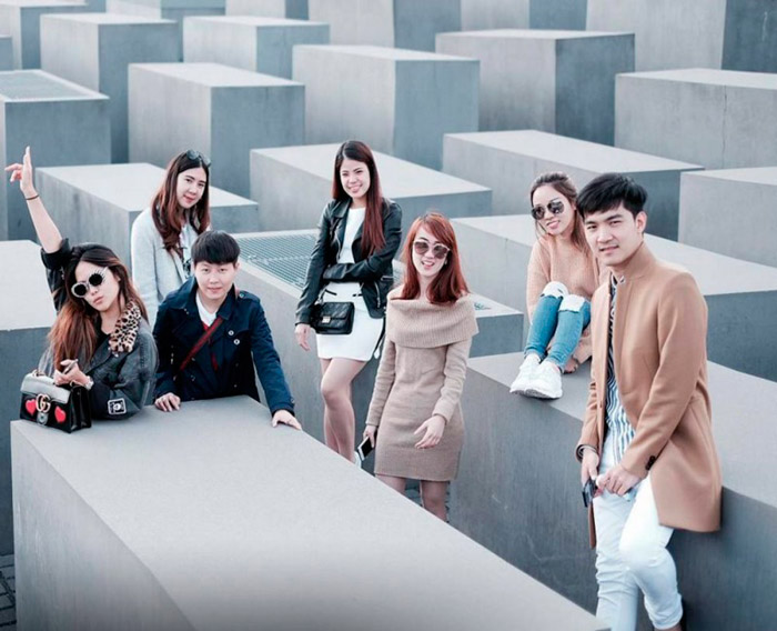 Na pierwszy rzut oka to zwykłe zdjęcie. Ale wystarczy przyjrzeć się bliżej tłu... Odmrożenie😲