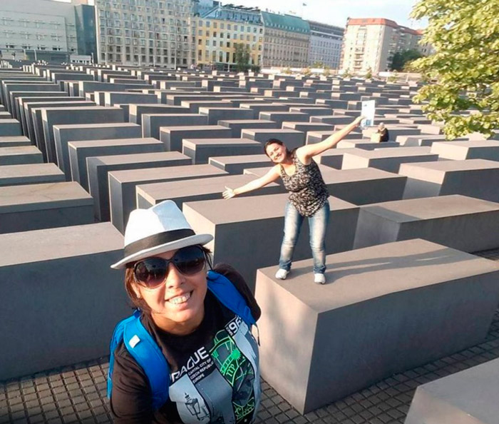 Na pierwszy rzut oka to zwykłe zdjęcie. Ale wystarczy przyjrzeć się bliżej tłu... Odmrożenie😲
