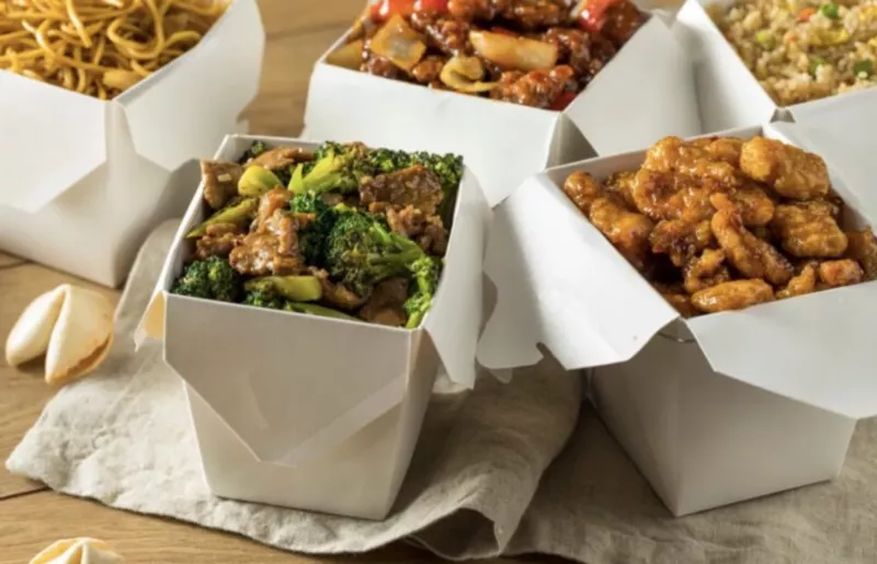 Mężczyzna jest wyśmiewany za umawianie się z ważącą 114 kg kobietą, ale jego doskonała reakcja pokazuje, na czym polega prawdziwa miłość.