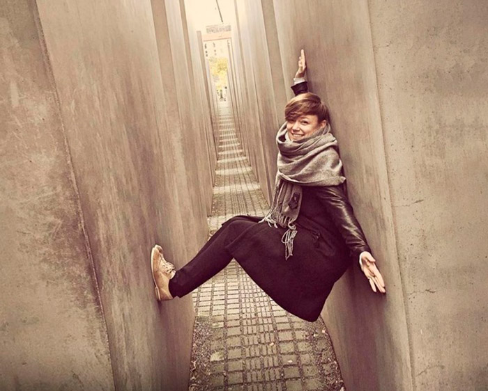 Na pierwszy rzut oka to zwykłe zdjęcie. Ale wystarczy przyjrzeć się bliżej tłu... Odmrożenie😲