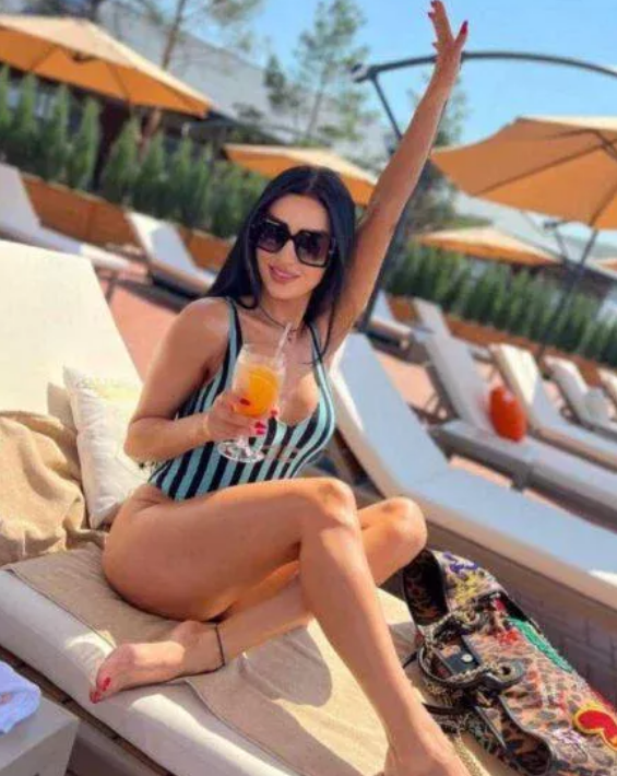 Urodziła w wieku 16 lat i została babcią w wieku 33 lat. Mieszkaniec Rostowa pokazał rodzinne zdjęcie