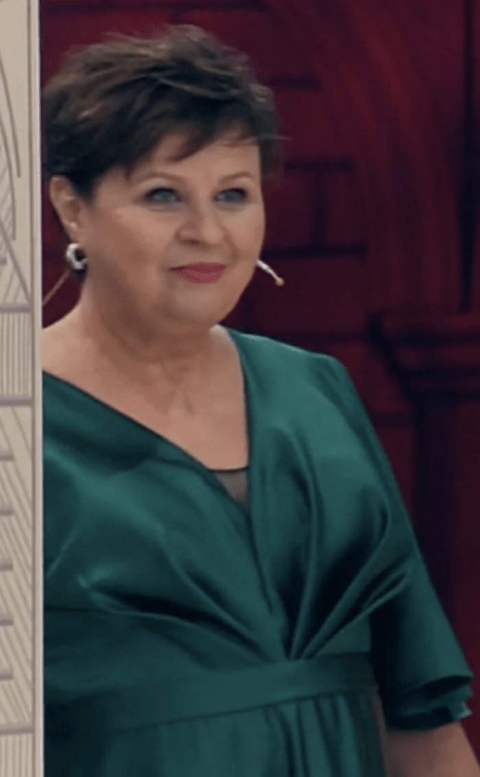 Cud nad cudami! 😲🧐😀 Babcia w rajstopach stała się młoda i piękna...🔥🔥👏