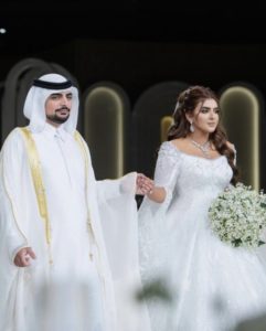 Orientalna piękność urodziła się jako córka Greka i przez pewien czas była żoną emira Dubaju