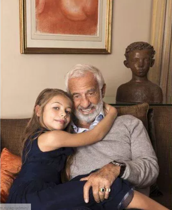 Belmondo został ojcem w wieku 70 lat. Jak wygląda jego najmłodsza córka?