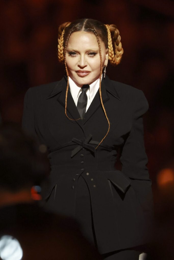 W wieku 66 lat Madonna została okrzyknięta „najpiękniejszą” kobietą na świecie po tym, jak udostępniła swoje zmysłowe zdjęcia.