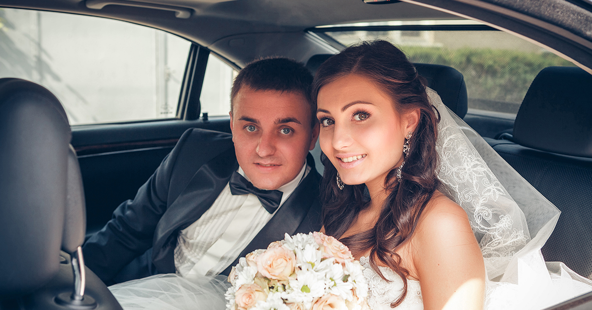 WYSZŁAM ZA PRZYJACIELA MOJEGO OJCA - BYŁAM ZAŁAMANA, GDY ZOBACZYŁAM, CO ZACZĄŁ ROBIĆ W NASZĄ PIERWSZĄ NOC O ZMIERZCHU.