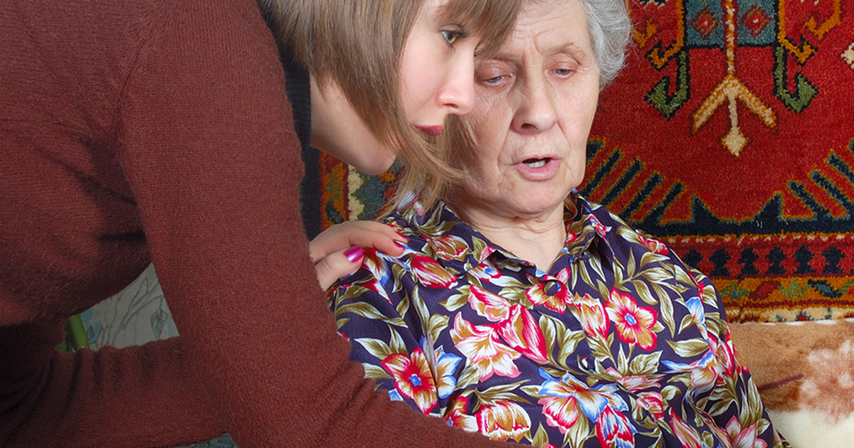 Dwaj bracia wysyłają matkę na wymarzone wakacje, ale po powrocie nie poznaje ona swojego domu.