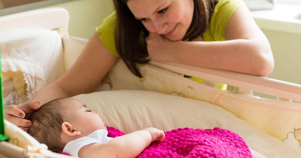 Wróciłam do domu po porodzie i odkryłam, że pokój mojego dziecka został zniszczony i przemalowany na czarno