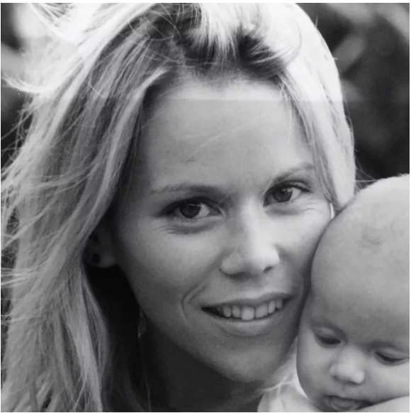 „Ładna od dzieciństwa": jak Brigitte Macron wyglądała w młodości