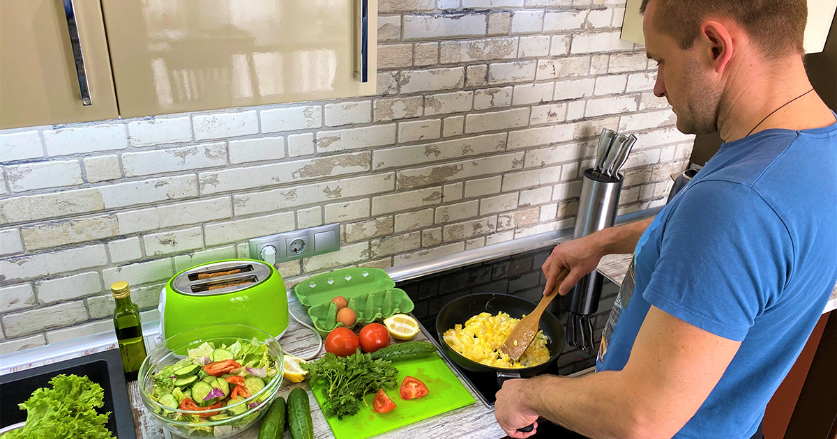 Mój wiecznie zajęty ojciec traktuje naszą mamę jak służącą i nigdy nie spędza z nami czasu — mój brat i ja postanowiliśmy dać mu lekcję.