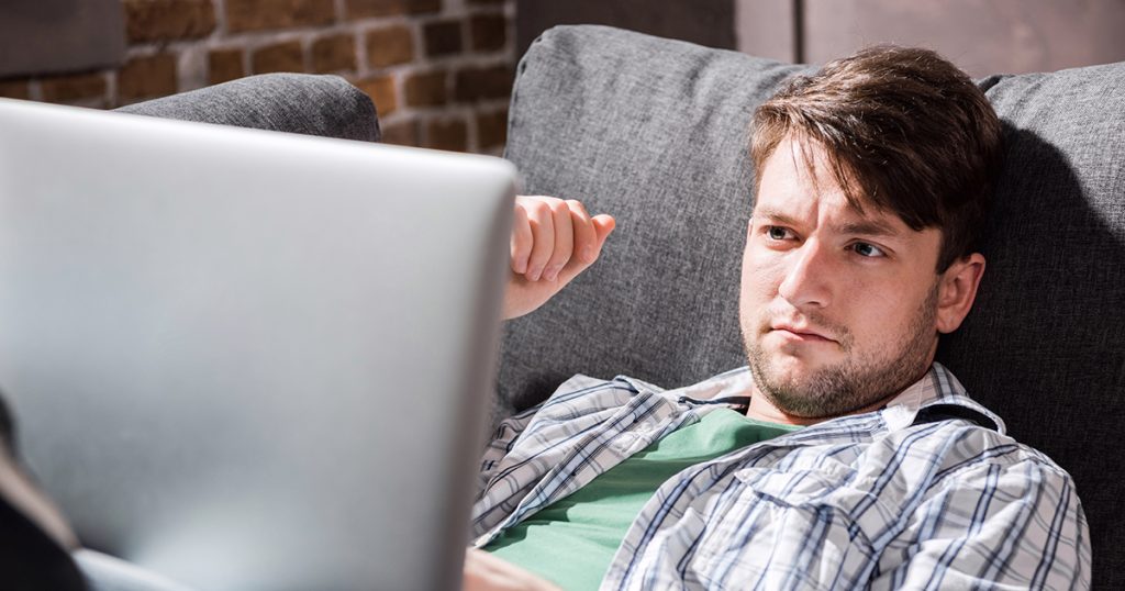 Po urlopie macierzyńskim poprosiłam męża o pieniądze na ubrania do pracy, na co on odpowiedział: „Idź do pracy jako sprzątaczka, nie potrzebujesz do tego wyszukanych ubrań”.