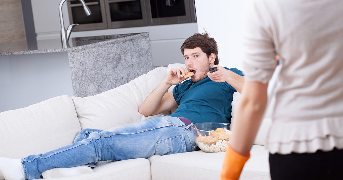 Po urlopie macierzyńskim poprosiłam męża o pieniądze na ubrania do pracy, na co on odpowiedział: „Idź do pracy jako sprzątaczka, nie potrzebujesz do tego wyszukanych ubrań”.