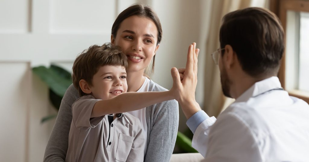 Mężczyzna decyduje się przeprowadzić test DNA na swoim synu, który „nie wygląda jak on”, a jego żona zbiera rodzinę po otrzymaniu wyników.