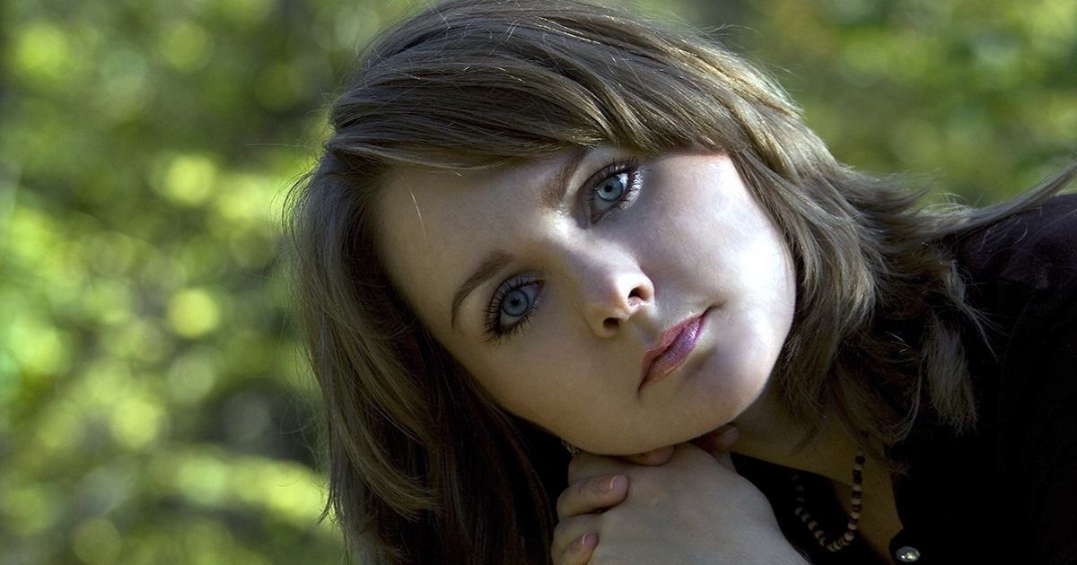 Zgodziłam się pomóc przyjaciółce w nocnej opiece nad dziećmi, ale jej mąż zostawił mi wiadomość, która sprawiła, że wszystko przemyślałam.