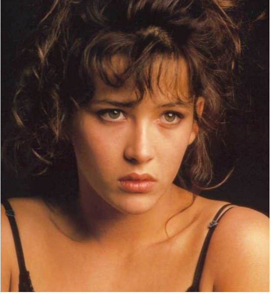 Jak można być tak młodym w wieku 58 lat? Ponadczasowa piękność Sophie Marceau