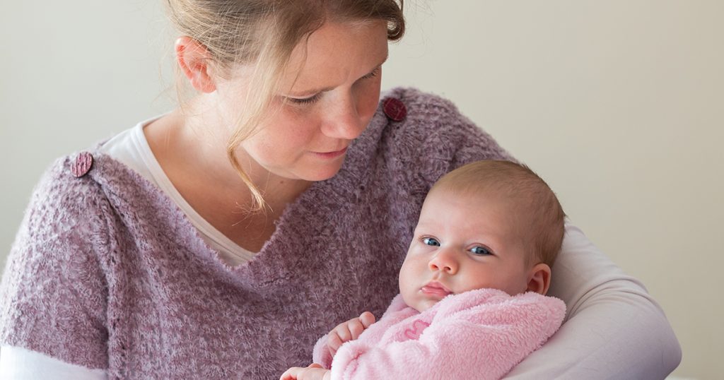 53-LETNIA KOBIETA URODZIŁA BLIŹNIĘTA, ALE OKAZAŁO SIĘ, ŻE MAJĄ ONE TAKIE SAME ZNAMIONA JAK JEJ SZWAGIER.