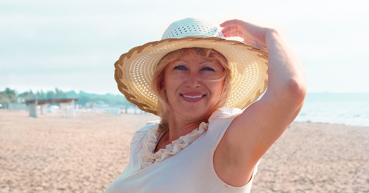 W wieku 55 lat dostałam bilet do Grecji od mężczyzny poznanego przez Internet, ale to nie ja pojechałam.