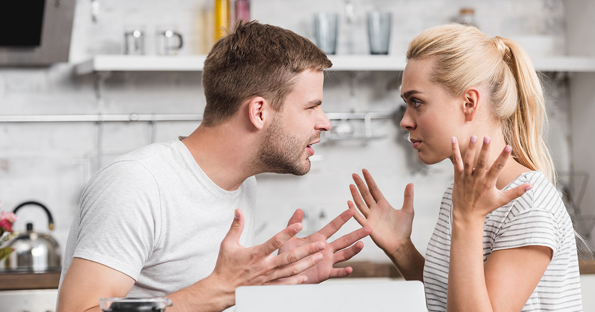 Mój mąż upokarzał mnie przez lata. Pewnego dnia zdecydowałam, że mam dość.