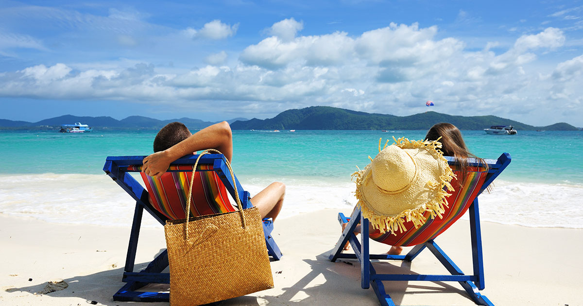 W wieku 55 lat dostałam bilet do Grecji od mężczyzny poznanego przez Internet, ale to nie ja pojechałam.