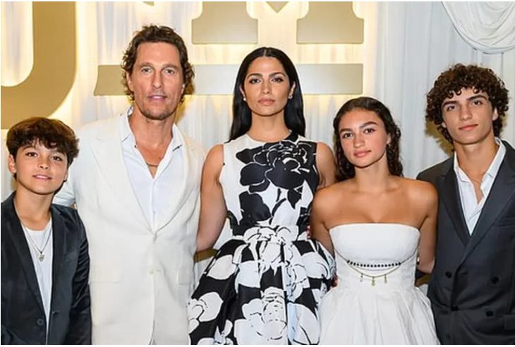 McConaughey i Alves są nie tylko aktorami, ale także rodzicami trójki dzieci