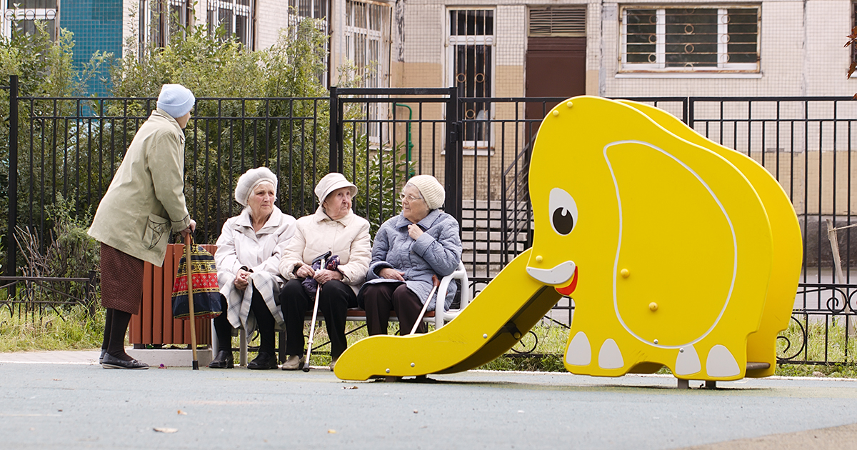 Trzy kobiety w podeszłym wieku wyruszają na przygodę, aby zrealizować swoje największe marzenia.