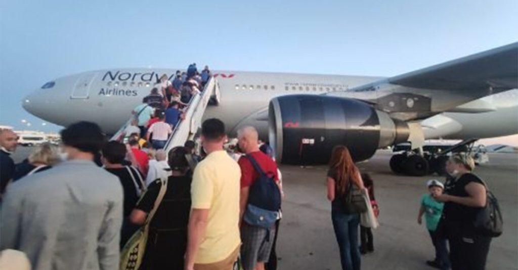 Zdjęcie pasażera podczas lotu stało się wirusowe i wszyscy mówią to samo