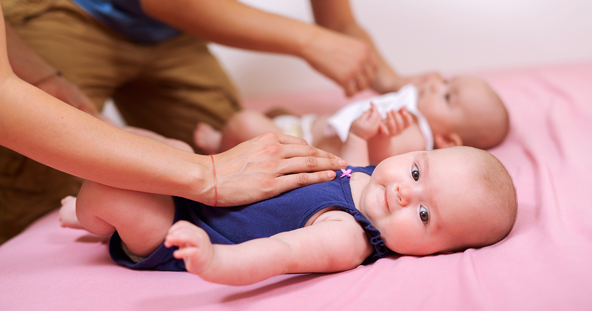 Wróciłam do domu z nowonarodzonymi bliźniakami i zastałam pozmieniane zamki, wyrzucone rzeczy i liścik do mnie.