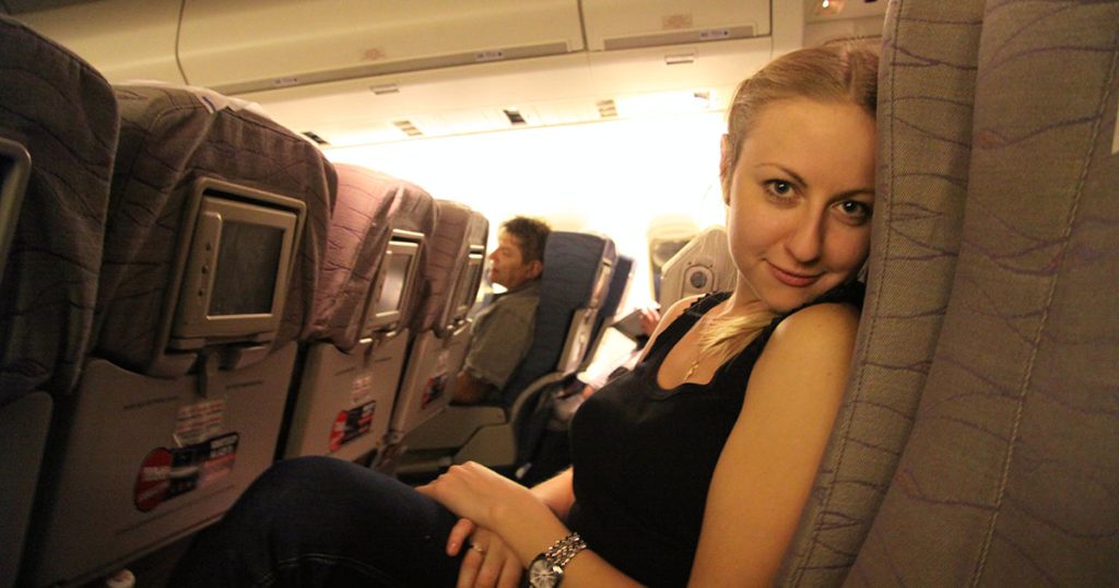 Stewardesa podeszła do mnie i powiedziała: „Zostań po wylądowaniu, proszę, pilot chce z tobą porozmawiać osobiście”.