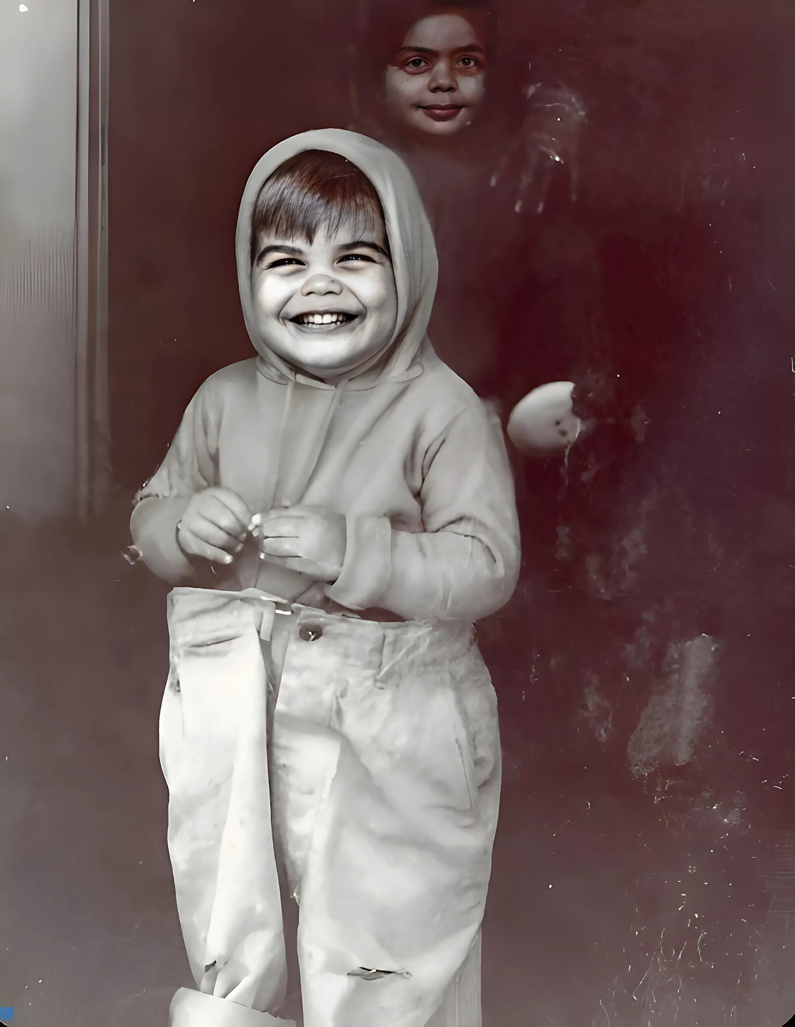 Był obiektem kpin z powodu swojego paraliżu, a potem stał się legendą kina. O kim mówimy?